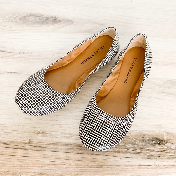 Lucky Brand Shoes - Lucky Brand Emmie Grid Flats Lucky Brand Shoes - Lucky Brand Emmie Grid Flats